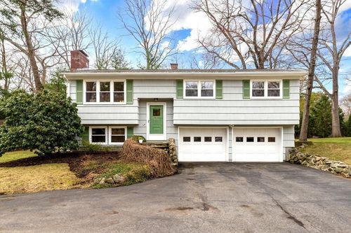 46 Plum St, South Hamilton, MA, 01982-1916 | Card Image