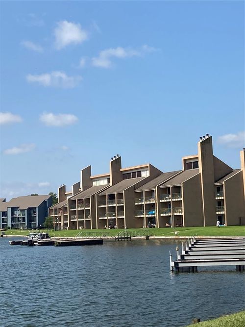 apt-124c-12500 Melville Dr, Montgomery, TX, 77356-8067 | Card Image