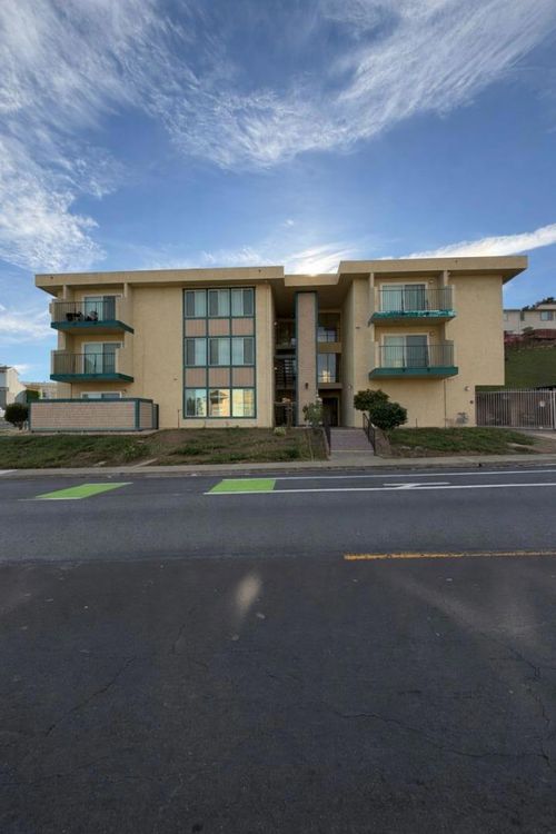 apt-10-190 Eastmoor Ave, Daly City, CA, 94015-2062 | Card Image