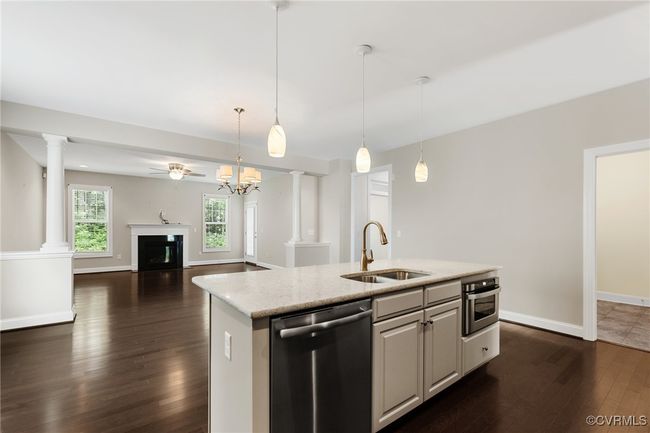Open to Family Room! | Image 6