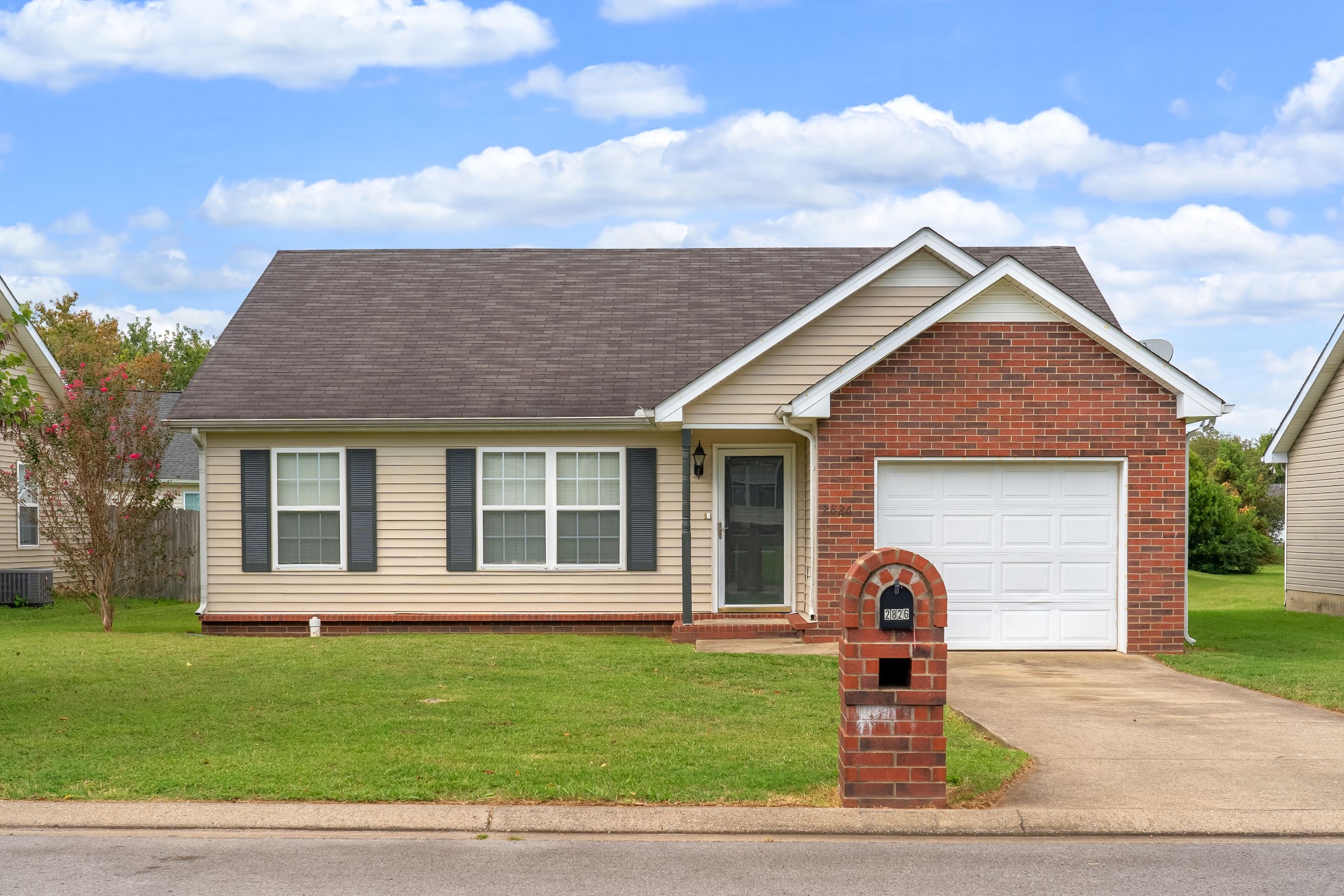 Castlerea Dr, Murfreesboro, TN 37128