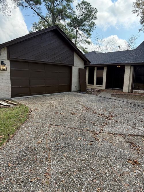 403 Red Bud Ln, Baytown, TX, 77520-1238 | Card Image