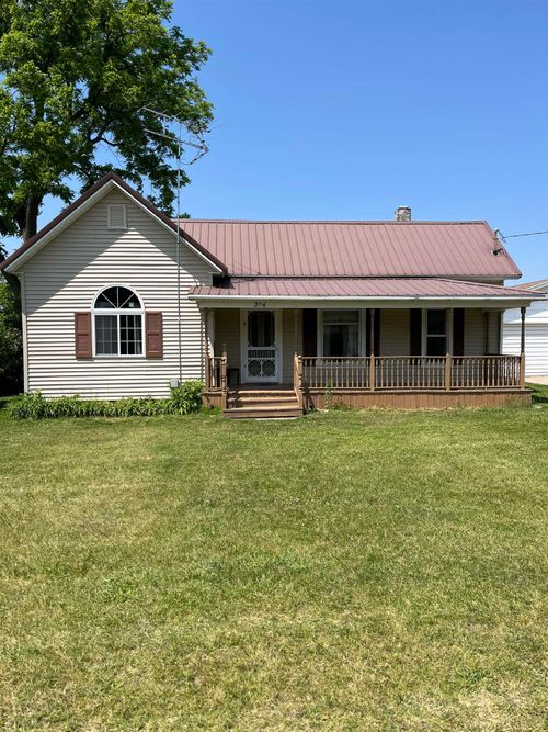 214 W Cook St, Maple Rapids, MI, 48853-5003 | Card Image