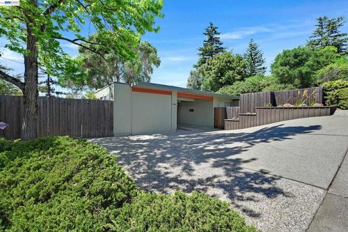 5354 Greenridge Rd, Castro Valley, CA, 94552-2620 | Card Image