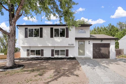 9285 W Wagon Trail Drive, Littleton, CO, 80123 | Card Image