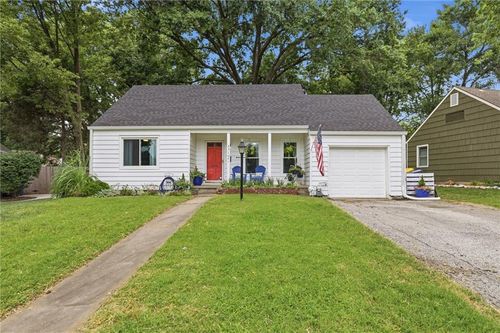 5310 Russell St, Mission, KS, 66202-1639 | Card Image