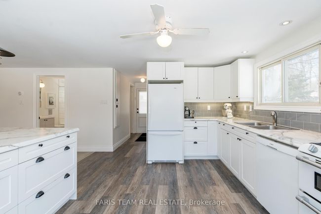 336 Peek A Boo Trail, House other with 6 bedrooms, 2 bathrooms and 4 parking in Tiny ON | Image 7