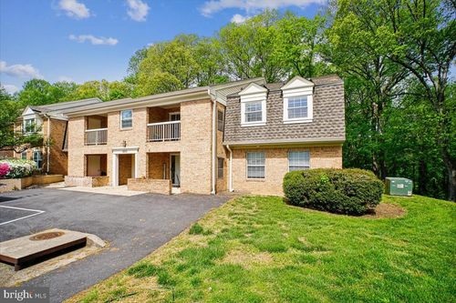 304-5800 Cove Landing Rd, BURKE, VA, 22015-2659 | Card Image