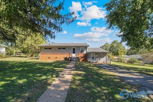 3104 Stewart St Nw, Huntsville, AL, 35810-3141 | Card Image