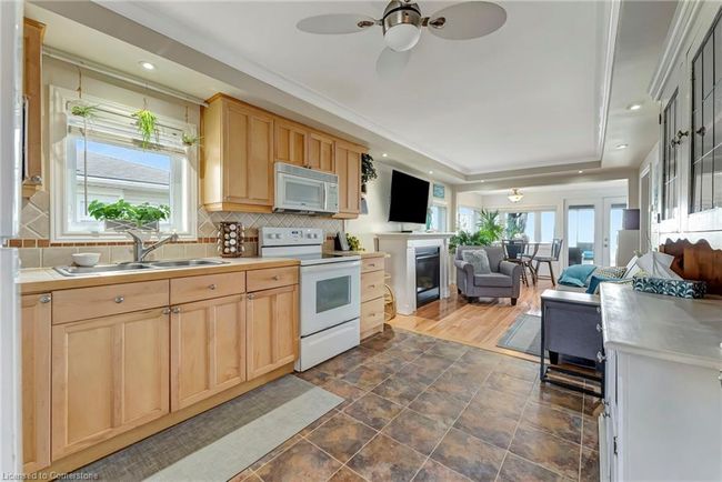 968 S Coast Dr, House other with 2 bedrooms, 1 bathrooms and 2 parking in Nanticoke ON | Image 5