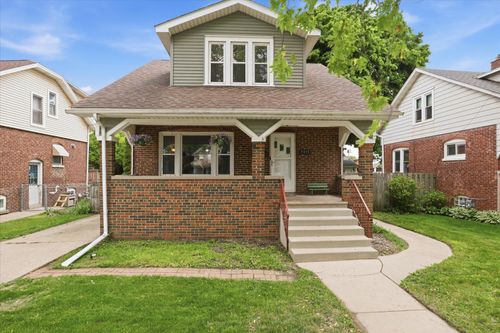 7315 10th Ave, Kenosha, WI, 53143-5405 | Card Image