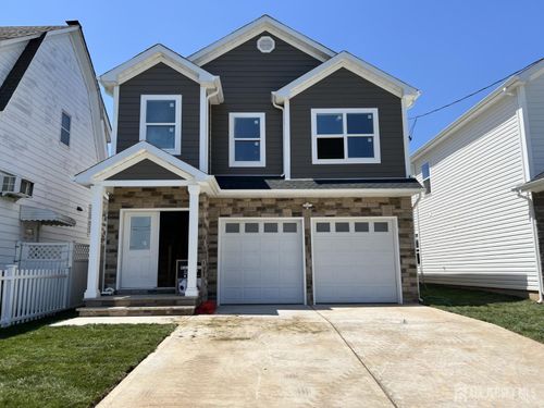65 Grant Ave, Carteret, NJ, 07008-2721 | Card Image