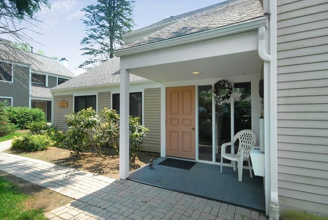 UNIT-3 - 19 Concord Greene, Condo with 2 bedrooms, 2 bathrooms and 1 parking in Concord MA | Image 26