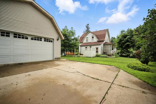 203 E Mckinley St, Owatonna, MN, 55060-3327 | Card Image