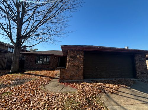 17922 State Line Ave, Lansing, IL, 60438-2449 | Card Image