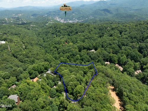 4 Upper Alpine Way, Gatlinburg, TN, 37738 | Card Image