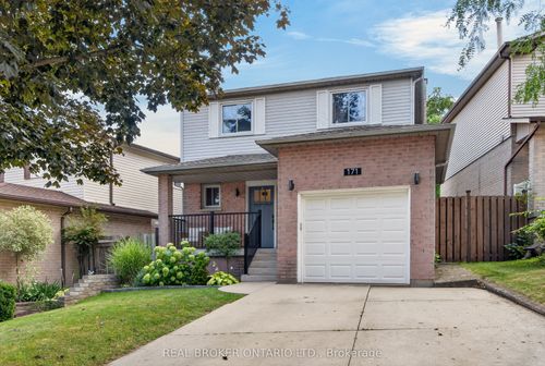 171 Golfwood Dr, Hamilton, ON, L9C6W2 | Card Image