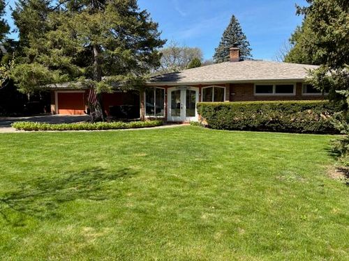 3415 N 105th St, Wauwatosa, WI, 53222-3331 | Card Image