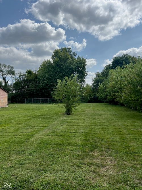 937 Edgemont Ave, Indianapolis, IN, 46208-5429 | Card Image