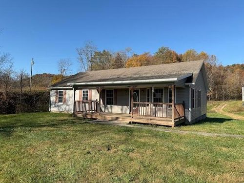 3907 Ky 906, Hustonville, KY, 40437 | Card Image