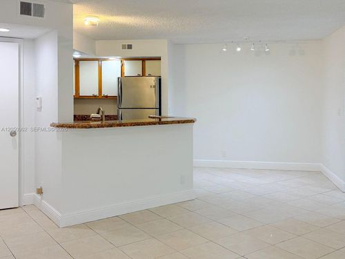 1812-643 Vista Isles Dr, Plantation, FL, 33325-6129 | Card Image