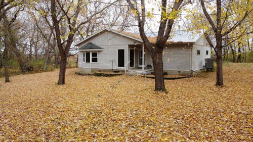 10398 S 275th St, Evansville, MN, 56326-2604 | Card Image