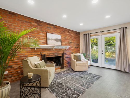 774 Southampton Ct, Auburn Hills, MI, 48326-4174 | Card Image