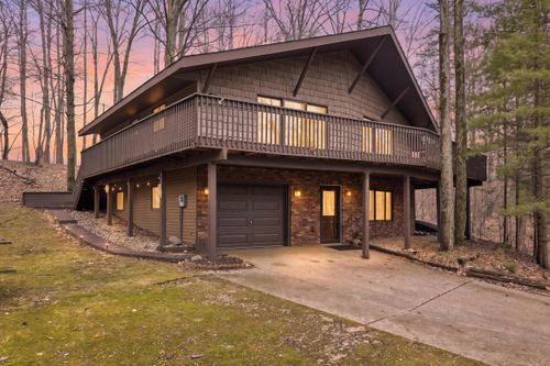 8969 Whispering Ln, Canadian Lakes, MI, 49346-9318 | Card Image