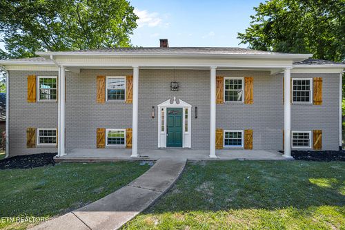 402 N A St, Lenoir City, TN, 37771-1847 | Card Image