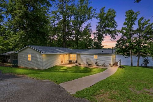 243 Thomas Dr, Eatonton, GA, 31024-6816 | Card Image