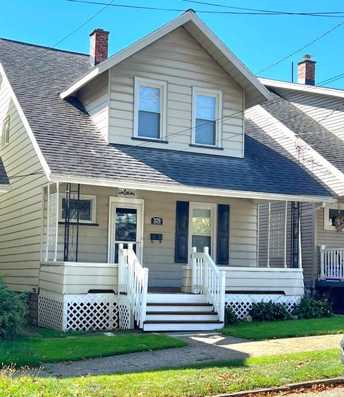 329 Metz St, Erie, PA, 16508-2723 | Card Image