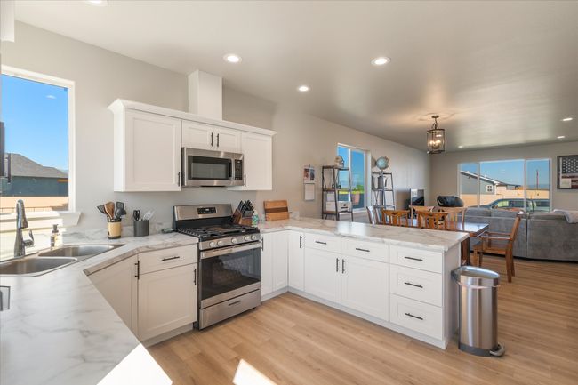 259 Meadow View Loop, House other with 3 bedrooms, 2 bathrooms and null parking in East Helena MT | Image 14