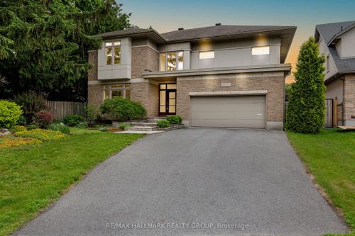 1934 Lenester Ave, Ottawa, ON, K2A1J9 | Card Image
