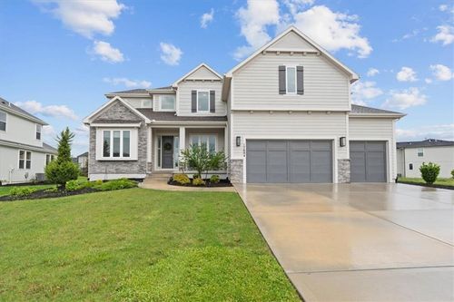 17604 High St, Overland Park, KS, 66085-8605 | Card Image