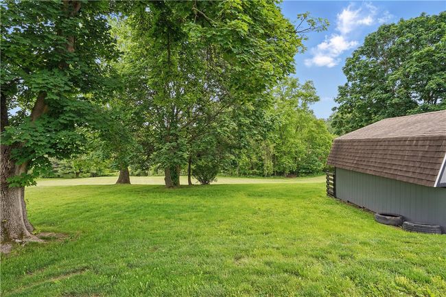 1182 W Laurel Cir, House other with 3 bedrooms, 2 bathrooms and null parking in Mt. Pleasant Twp - Wml PA | Image 29