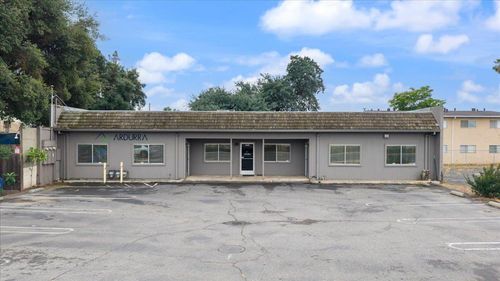 440 S Yosemite Avenue, Oakdale, CA, 95361 | Card Image