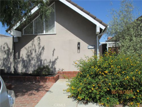 500 Galleon Way, Seal Beach, CA, 90740-5939 | Card Image