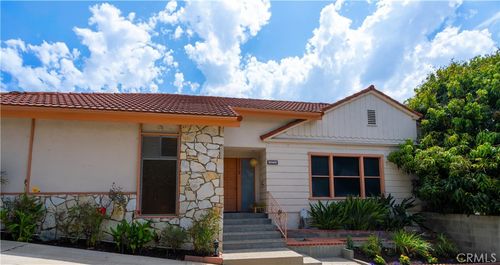 2572 Silver Ridge, Los Angeles, CA, 90039 | Card Image