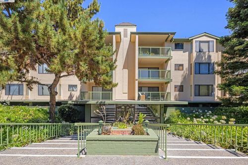 apt-101c-38780 Tyson Ln, Fremont, CA, 94536-4080 | Card Image