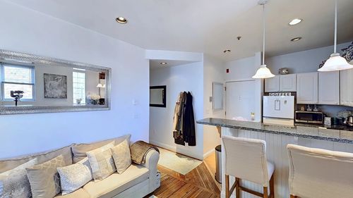 18-91 Prince St, Boston, MA, 02113-1732 | Card Image