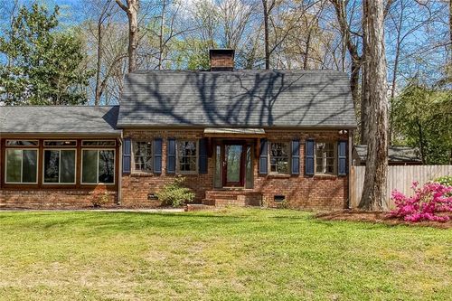 643 Grove Pkwy Se, Marietta, GA, 30067-5672 | Card Image