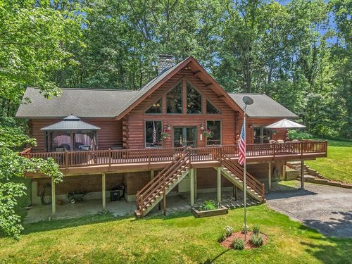 8 Turk Hollow Rd, Oxford, MA, 01540-1828 | Card Image