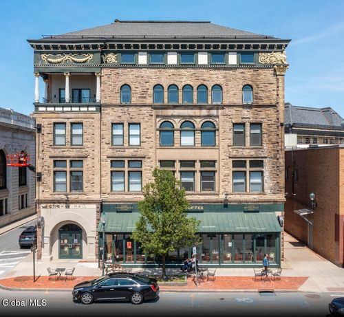 221 Glen St, Glens Falls, NY, 12801-3598 | Card Image