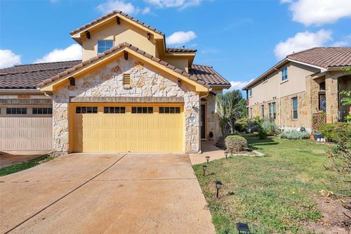 apt-b-520 S Meadowlark St, Lakeway, TX, 78734-5381 | Card Image