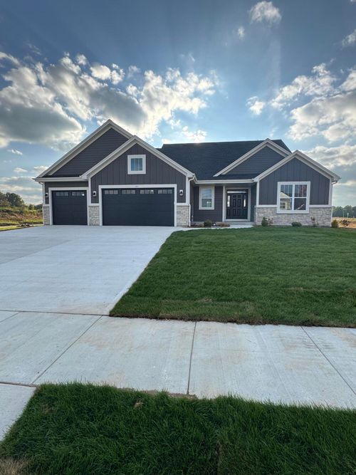 497 Limestone Ln, Slinger, WI, 53086 | Card Image