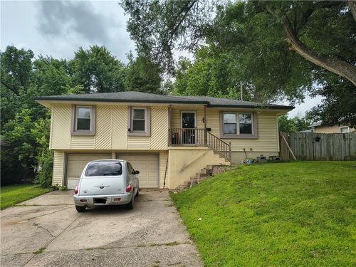 16309 E 34th St S, Independence, MO, 64055-2903 | Card Image