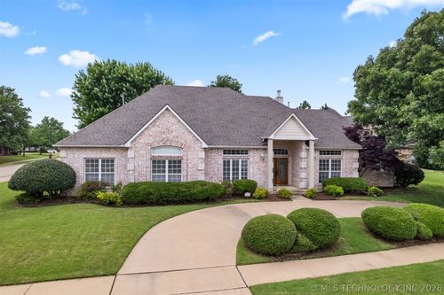 6101 W Orlando Street, Broken Arrow, OK, 74011 | Card Image
