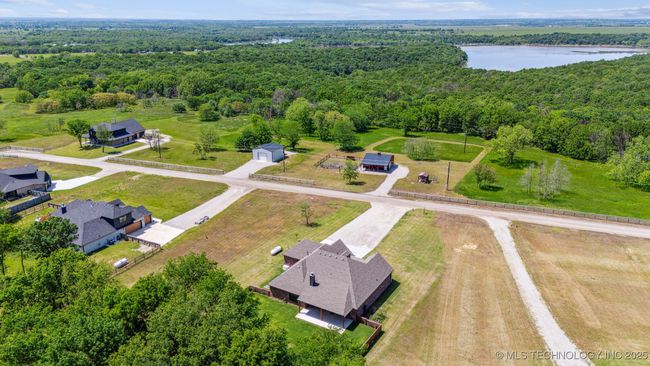 10442 E Lou Ridge Rd, House other with 4 bedrooms, 2 bathrooms and null parking in Talala OK | Image 5
