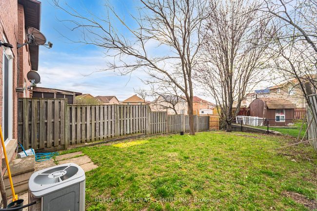 27 Woodsend Run, House attached with 3 bedrooms, 3 bathrooms and 2 parking in Brampton ON | Image 30