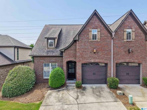 643 Flag Cir, HOOVER, AL, 35226-4920 | Card Image